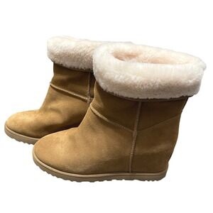 UGG Classic Shearling‎ Suede Boots Chestnut Brown Cozy Cabin Core Size 9
